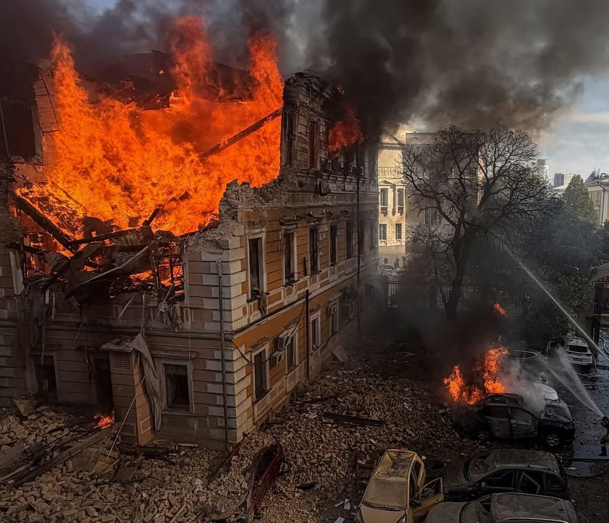 Ruski dron zadel Akademijo znanosti v Kijevu: Moskva napada mesto, od katerega se je učila